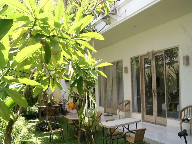 Sugiras Living Hotel Denpasar  Ngoại thất bức ảnh